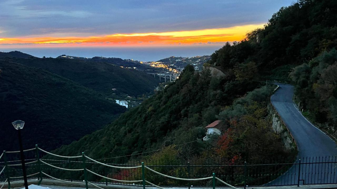Villa Di Campagna Con Vista Mare 5 Camere Da Letto Pampara Eksteriør billede