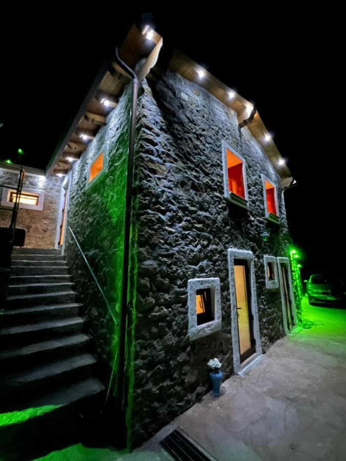Villa Di Campagna Con Vista Mare 5 Camere Da Letto Pampara Eksteriør billede