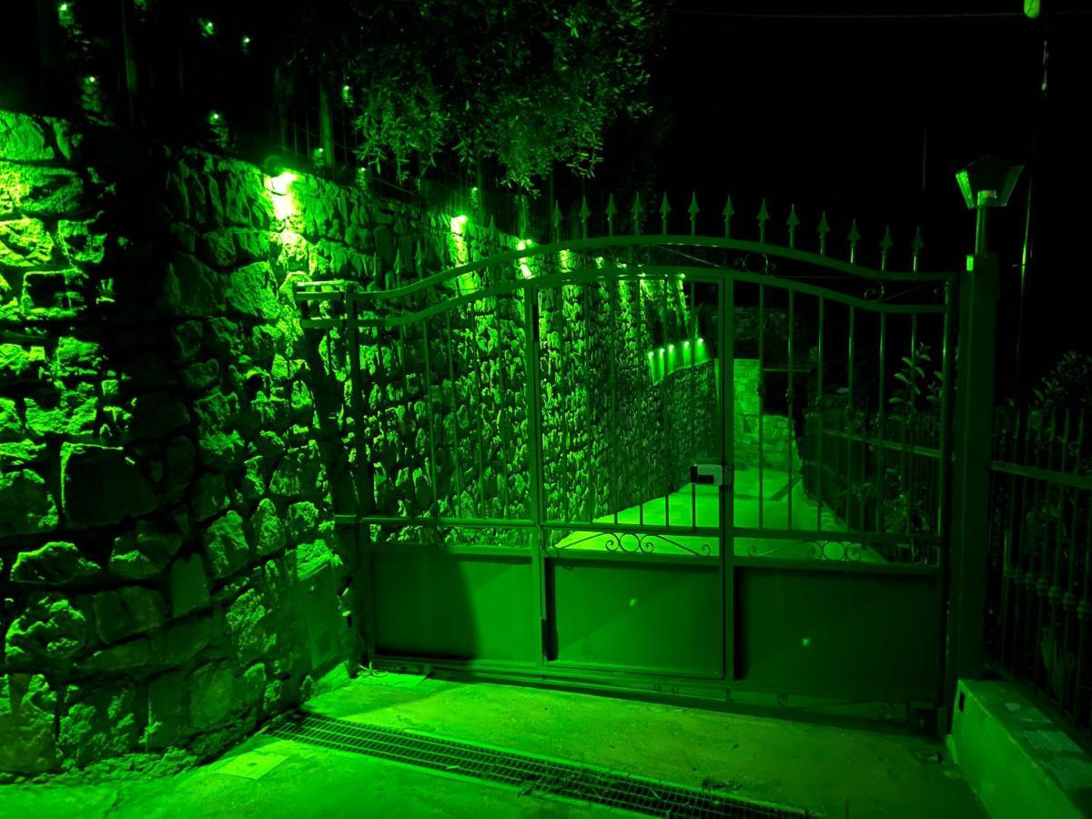 Villa Di Campagna Con Vista Mare 5 Camere Da Letto Pampara Eksteriør billede