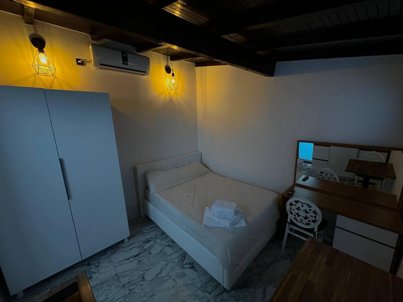 Villa Di Campagna Con Vista Mare 5 Camere Da Letto Pampara Eksteriør billede